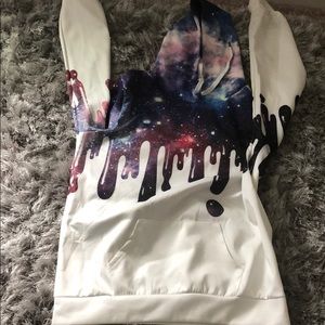 Printed hoodie with front pocket